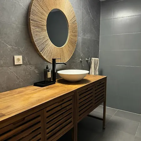 Amarilla 4 Bed 3 Bath Private Pool *