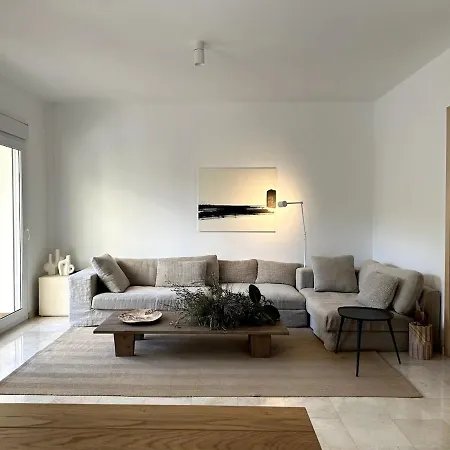 Amarilla 4 Bed 3 Bath Private Pool *