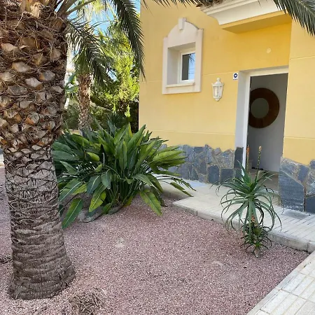 Amarilla 4 Bed 3 Bath Private Pool El Campello