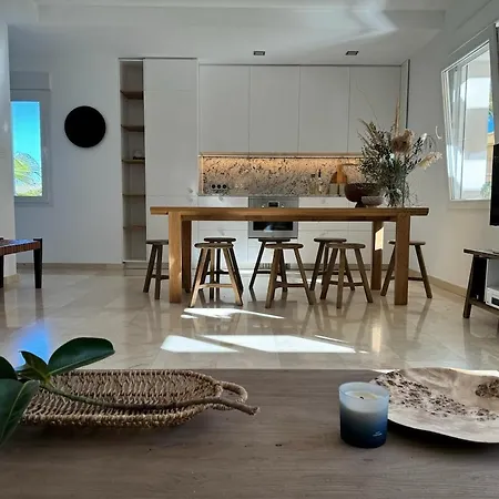 Prázdninový dům Amarilla 4 Bed 3 Bath Private Pool